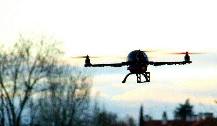 Anac proíbe uso de drones para sobrevoar áreas com aglomeração de pessoas