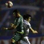Com nove, Chape é goleada e se complica na Libertadores