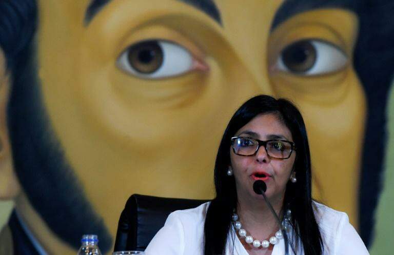 ‘Não metam o nariz na Venezuela’, rebate chanceler