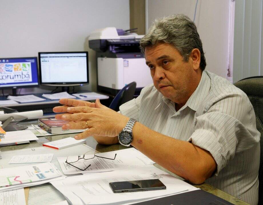 Famílias denunciam Paulo Duarte por distribuir ‘certidões inúteis’ de imóveis