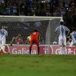 Argentina vence Chile com ‘cara’ de Bauza e gol de Messi