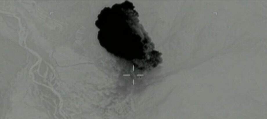 VÍDEO: Pentágono divulga imagens do impacto da ‘mãe das bombas’ no Afeganistão