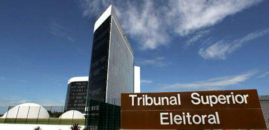 Defesas de Dilma e Temer devem pedir adiamento do julgamento no TSE
