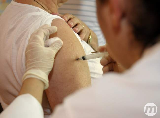 Com público alvo maior, vacinação contra gripe começa nesta segunda