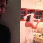 Vídeo: Bruno Gagliasso ‘trolla’ esposa colocando farinha no secador de cabelo