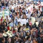 Multidão fecha Afonso Pena em protesto contra reformas de Temer
