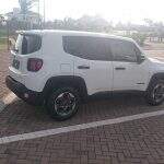 Jeep é comprado por R$ 45 mil em feira da ‘marreta’ e homens são detidos