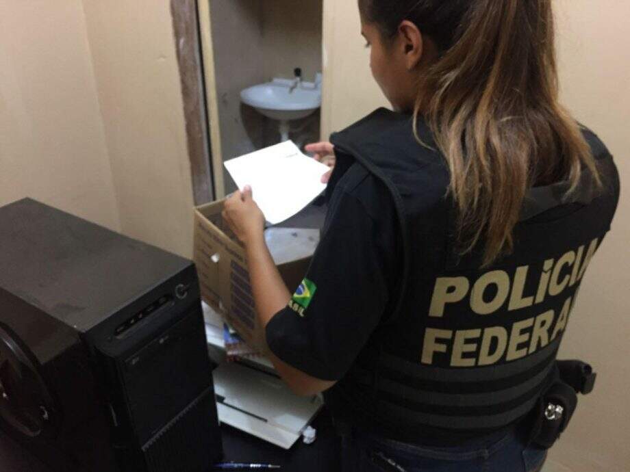 ‘Toque de Midas’: operação faz apreensão de documentos em prefeitura