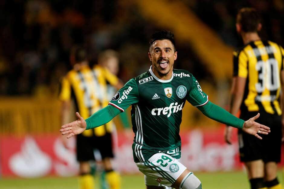 Palmeiras vence Peñarol de virada com dois de Willian
