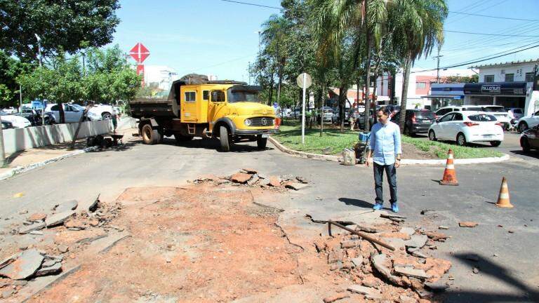 Prefeitura afirma ter gastado R$ 12,5 milhões para tapar 90 mil buracos na Capital