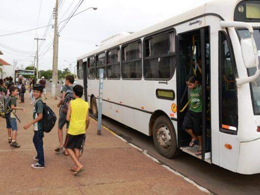 Municípios receberão de MS até R$ 214 por aluno para transporte escolar