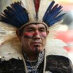 Líder Guarani puxa protestos globais por direitos indígenas em Londres