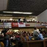 Trabalhadores lotam Assembleia em audiência sobre reformas de Temer