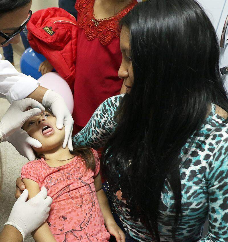 Pouco mais de mil crianças foram vacinadas em Três Lagoas contra pólio e sarampo