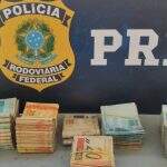 Motorista de ônibus e auxiliar são presos com cocaína e mais de R$ 45 mil