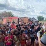 Voluntários se unem e fazem doação de ovos de Páscoa para crianças de Campo Grande