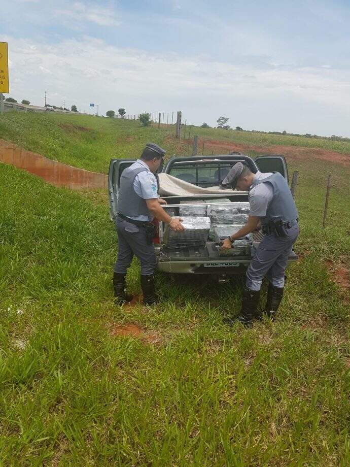 Veículo recuperado pela PM. Foto: Divulgação