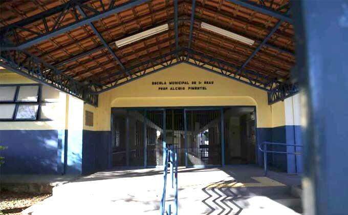 Escolas municipais de Campo Grande podem ter ensino híbrido do 5º ao 9º ano ainda no 1º semestre