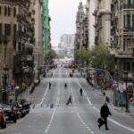 Barcelona retoma quarentena após novos contágios