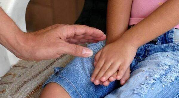 Menina de 7 anos é estuprada por amigo de pai durante visita em Campo Grande