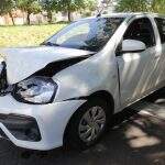 A caminho do CCZ após cachorrinha morrer, motorista bate carro na Ricardo Brandão