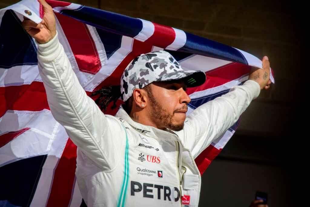 Com hexa garantido, Hamilton quer ser ‘mais agressivo’ no GP do Brasil