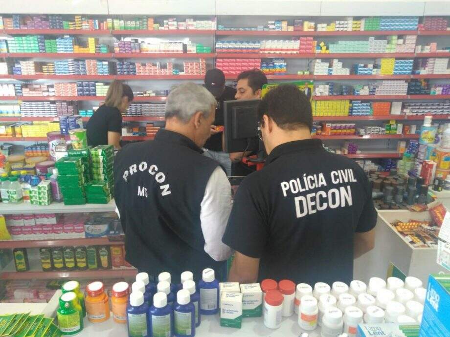 Fraude? Procon flagra até carimbo de médicos em farmácias de Campo Grande