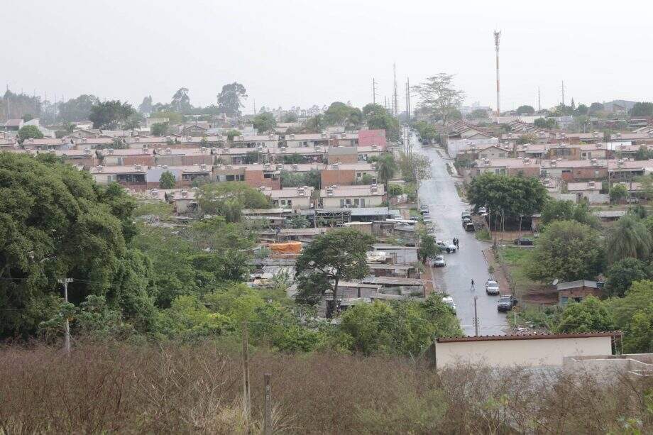 Operação na Favela do Mandela prende foragido por morte de policial e mira tráfico do PCC