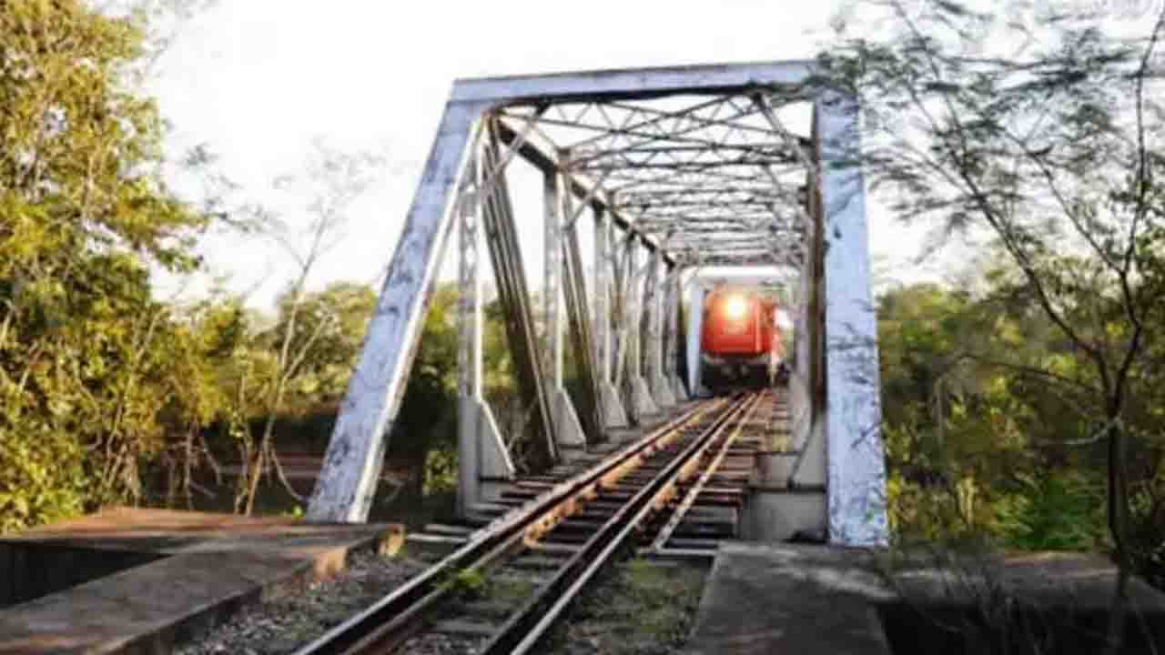 Ponte ferroviária na região do Pantanal