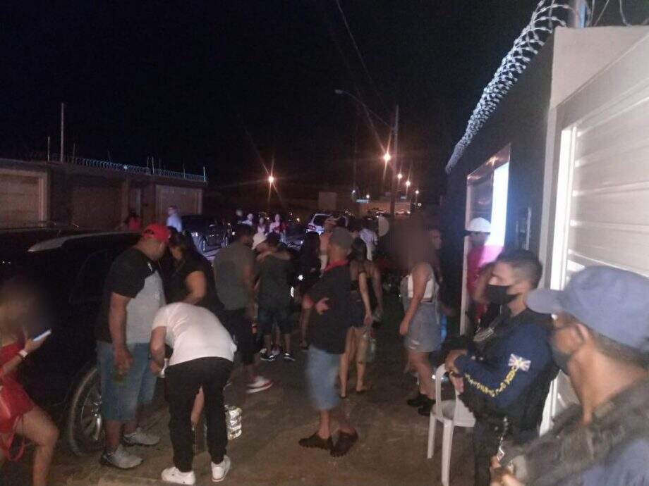 Festas clandestinas de Carnaval podem render multa de até R$ 15 mil em Campo Grande