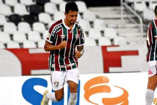 Com 1 a mais, Fluminense bate Sport e se recupera na briga para ir à Libertadores