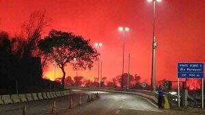 Fogo alto levanta preocupação sobre ponte em Corumbá