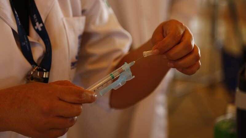Campo Grande abre cadastro para vacinação de adolescentes contra covid-19
