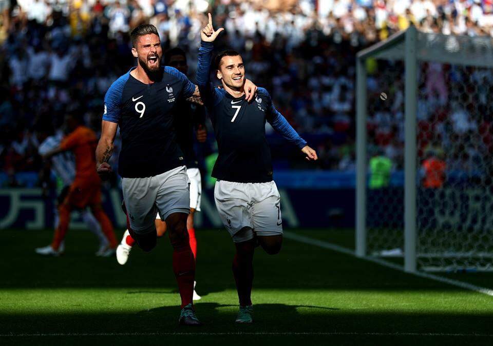 França aposta na juventude para chegar à semifinal da Copa