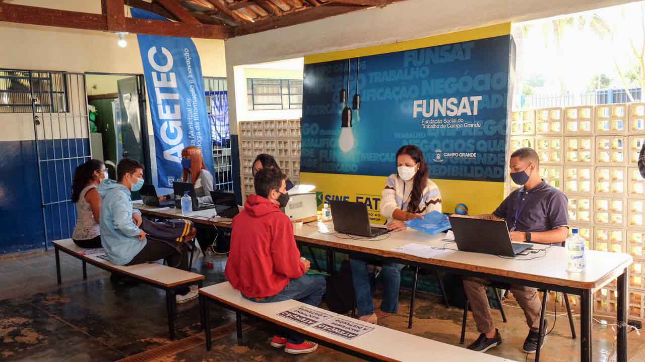 Em 5 horas, edição especial do Funsat Itinerante termina com 42 pessoas empregadas