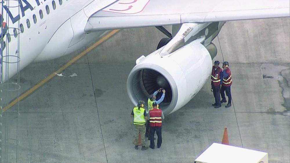 Avião da Latam retorna ao aeroporto de Brasília após colisão com pássaro