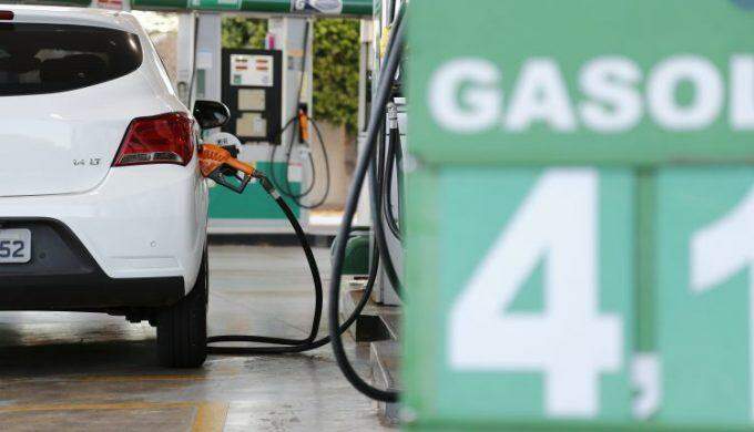 Nova tabela dos combustíveis não deve impactar no preço ao consumidor, diz Sinpetro