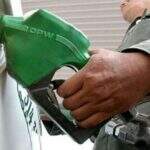 Postos são flagrados comercializando combustíveis a R$ 4,40 e são notificados em MS