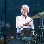 Charlie Watts, baterista do Rolling Stones, morre aos 80 anos