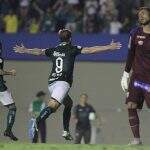 Goiás vence, afunda Avaí na lanterna e sonha com vaga na Libertadores