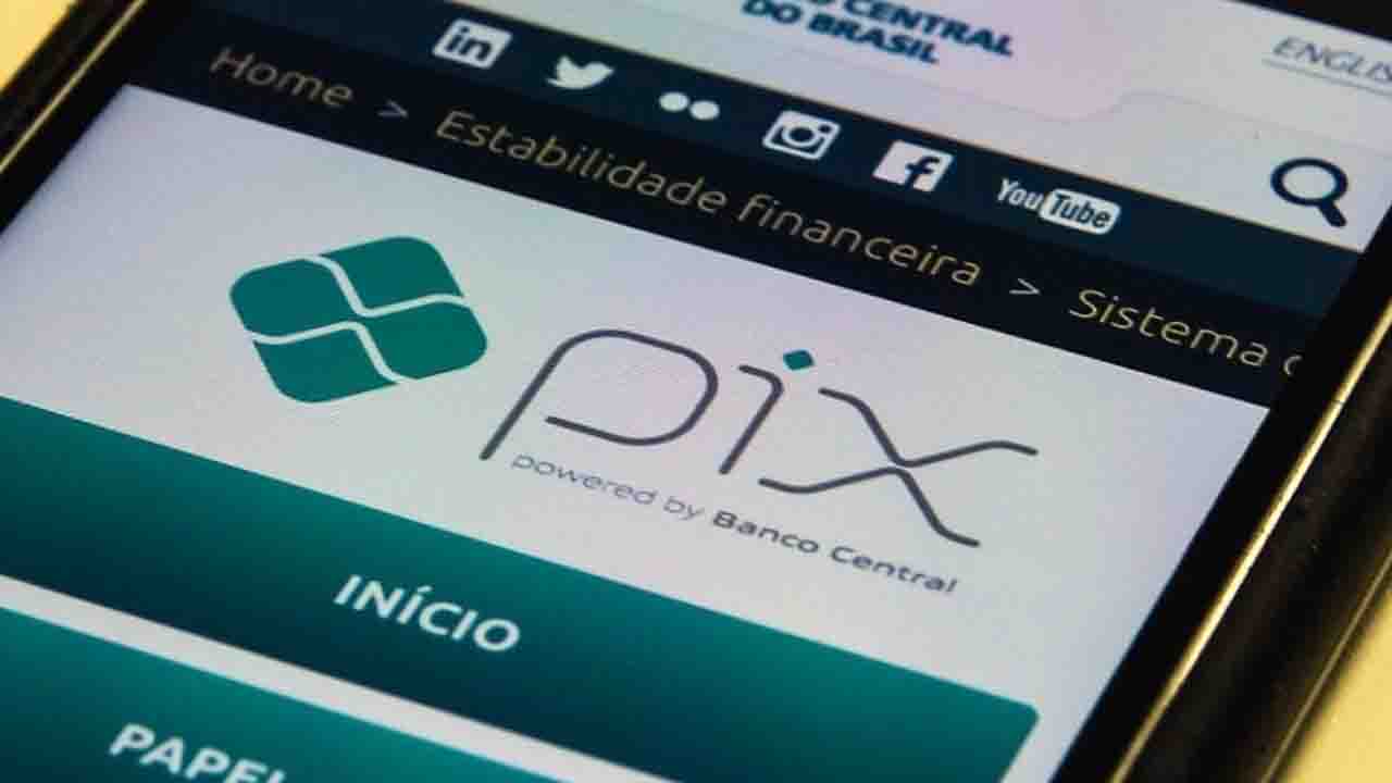 Golpista tenta comprar celular com recibo falso de PIX em Campo Grande