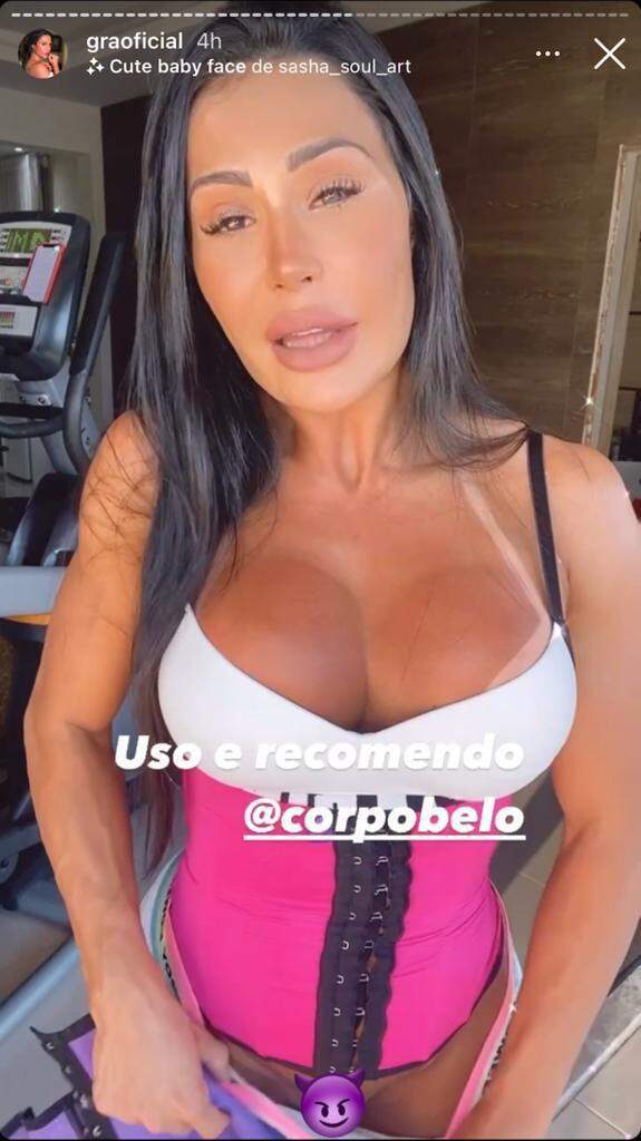 Gracyanne Barbosa se descuida e mostra partes íntimas