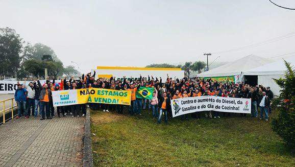 TST aumenta para 2 milhões multa diária a greve dos Petroleiros
