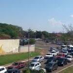 Poda de árvores na região do Horto causa congestionamento na Fernando Correa