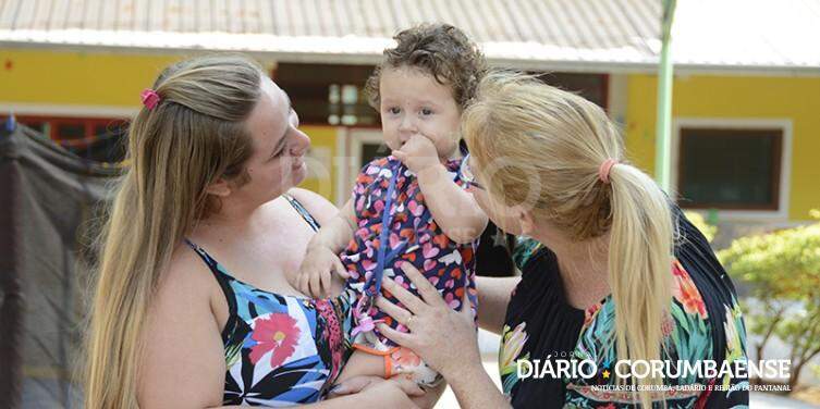 Mãe reencontra em MS filha sequestrada pelo pai em Rondônia
