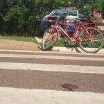 Idoso de bicicleta morre após ser atropelado em cruzamento da Ernesto Geisel