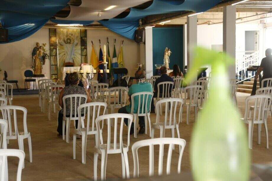 Campo Grande poderá ter cultos religiosos até 1h30 no dia 1º com 40% da lotação