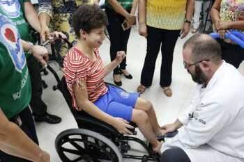 Alunos da Reme recebem cadeiras de rodas feitas sob medida