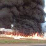 Barracão da fábrica de peças Pro Tork pega fogo no Paraná