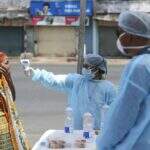 Índia ultrapassa marca de 1 milhão de casos de coronavírus e isola 375 milhões de habitantes